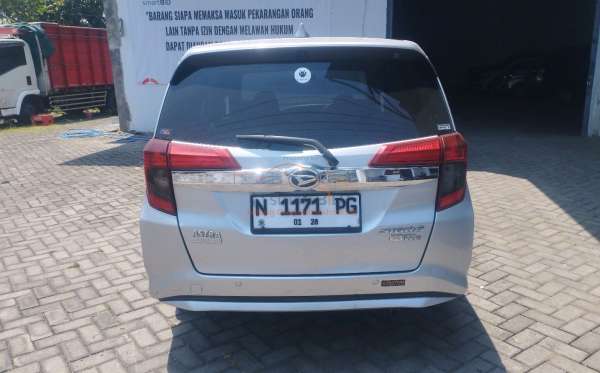 DAIHATSU SIGRA R