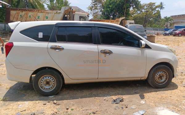 DAIHATSU SIGRA