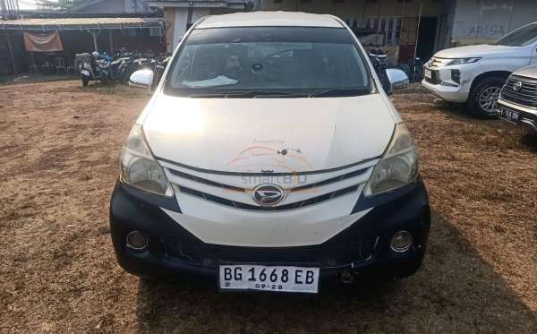 DAIHATSU  XENIA
