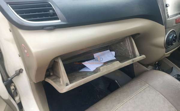 DAIHATSU  XENIA