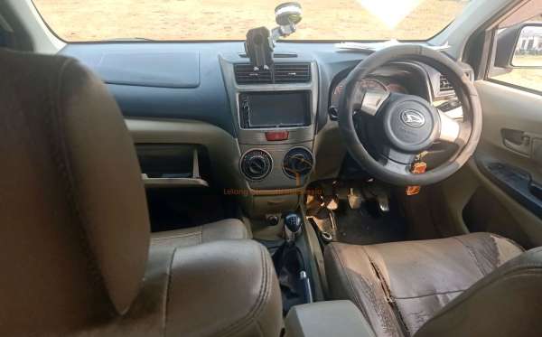 DAIHATSU  XENIA