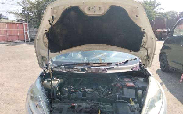 FORD FIESTA 1.5L