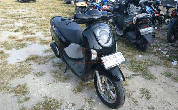 HONDA  SCOOPY