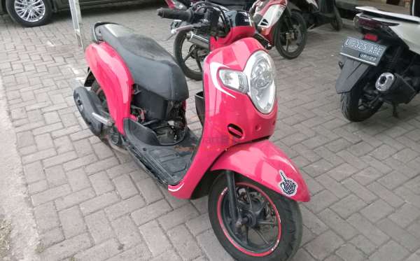 HONDA SCOOPY