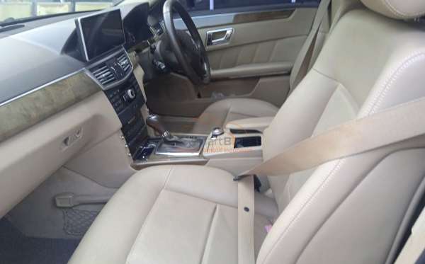 MERCEDES BENZ E 250 CGI