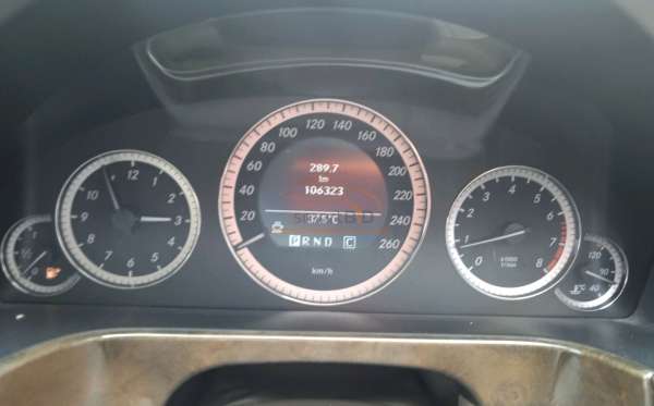 MERCEDES BENZ E 250 CGI