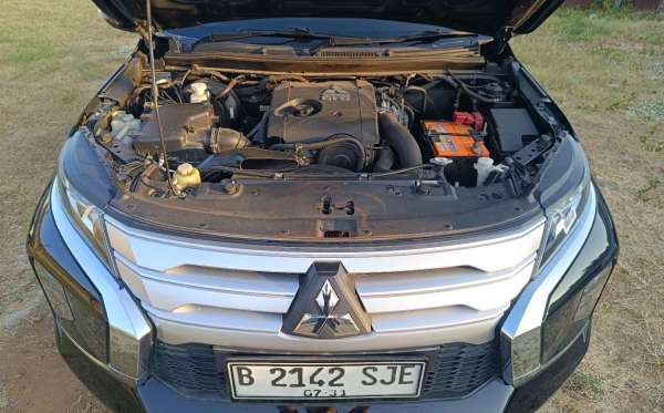 MITSUBISHI PAJERO SPORT 2.5L EXCEED (4X2)