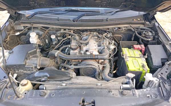 MITSUBISHI TRITON 2.5L SC HDX-L 4X4