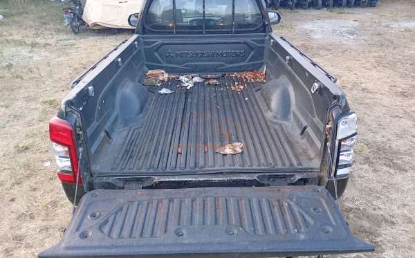 MITSUBISHI TRITON 2.5L SC HDX-L 4X4