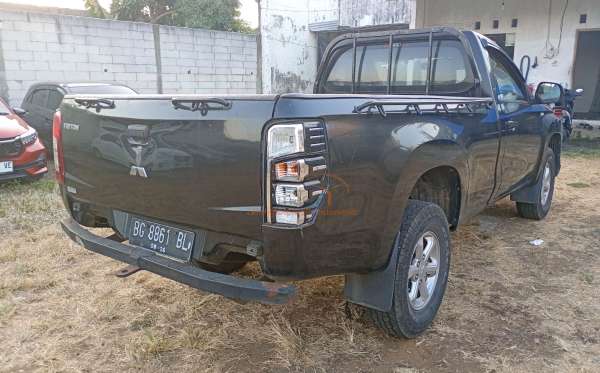 MITSUBISHI TRITON 2.5L SC HDX-L 4X4