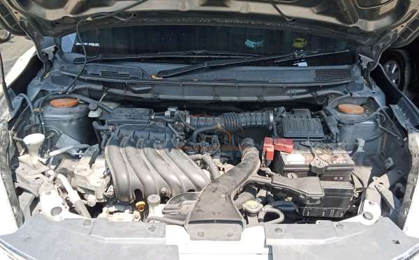 NISSAN GRAND LIVINA 1.5 SV