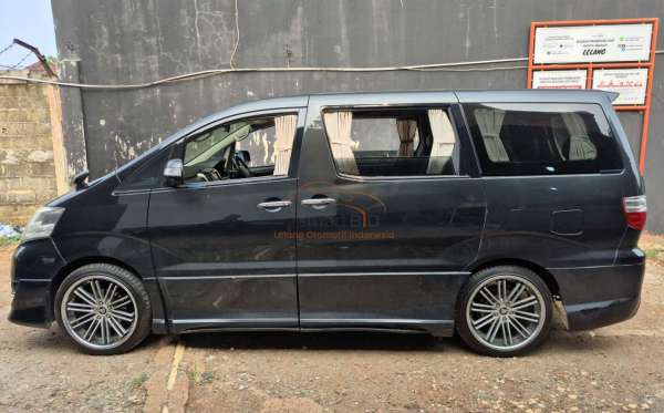 TOYOTA  ALPHARD  2.4 2WD