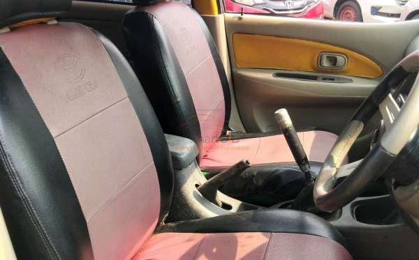 TOYOTA  AVANZA