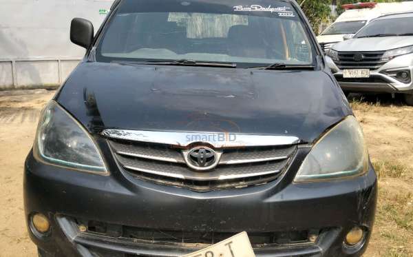 TOYOTA  AVANZA