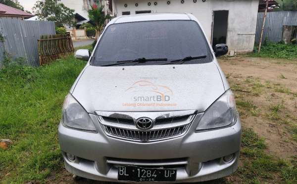 TOYOTA AVANZA