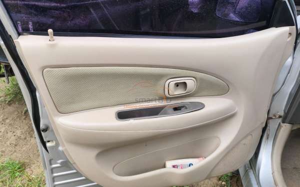 TOYOTA AVANZA
