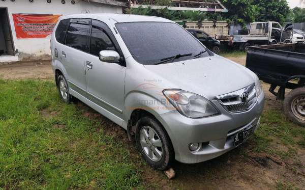 TOYOTA AVANZA