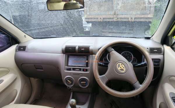 TOYOTA AVANZA