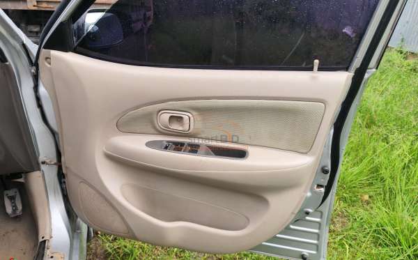 TOYOTA AVANZA