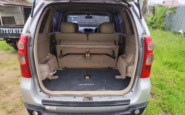 TOYOTA AVANZA