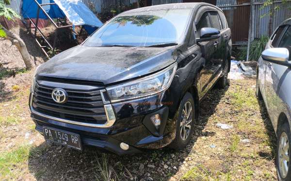 TOYOTA INNOVA