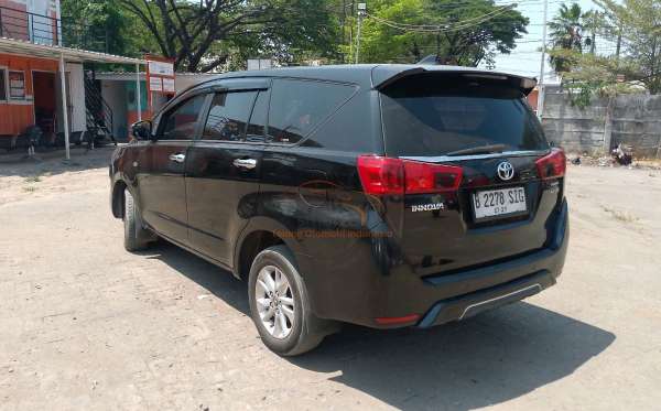 TOYOTA INNOVA G