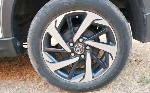 TOYOTA RUSH TRD SUPORTIVO