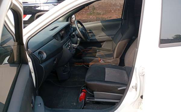 DAIHATSU SIGRA D