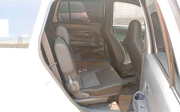 DAIHATSU SIGRA D