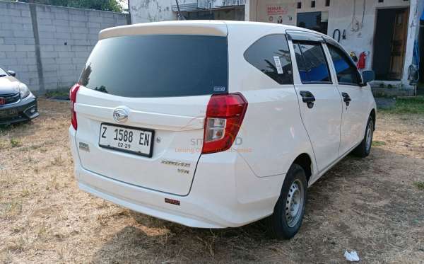 DAIHATSU SIGRA D