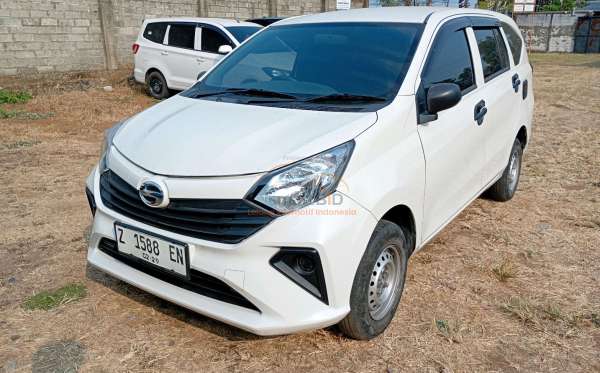 DAIHATSU SIGRA D
