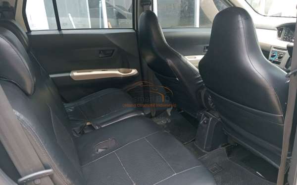 DAIHATSU  SIGRA  1.2 X