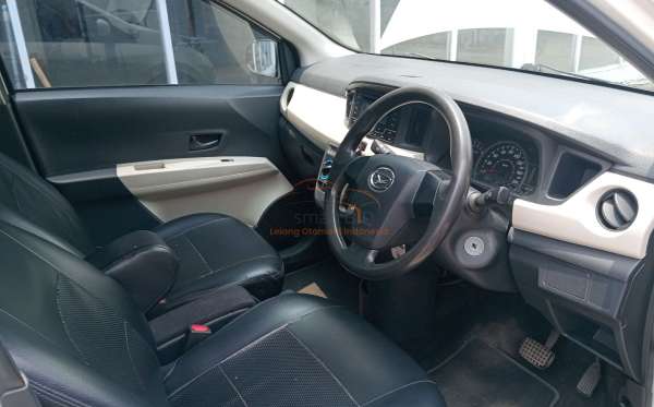 DAIHATSU  SIGRA  1.2 X