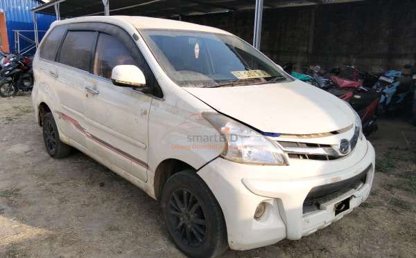 DAIHATSU  XENIA