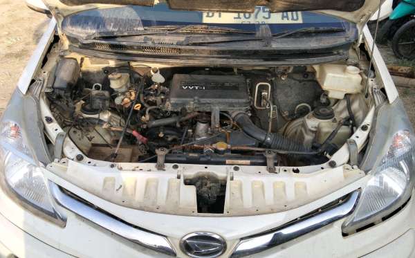DAIHATSU  XENIA