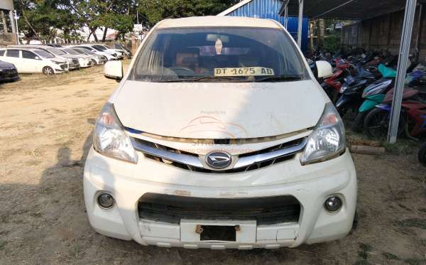 DAIHATSU  XENIA