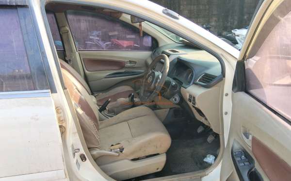 DAIHATSU  XENIA