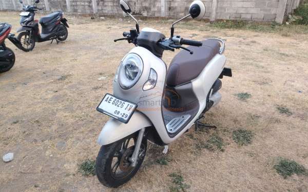 HONDA SCOOPY PRESTIGE