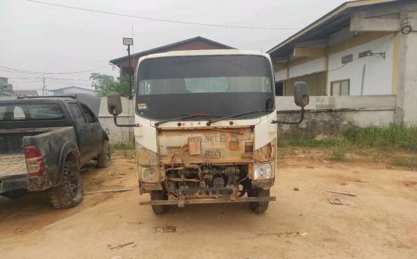 ISUZU  NMR 81U
