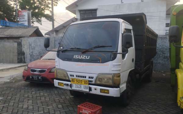 ISUZU NKR 71 HD E2-1