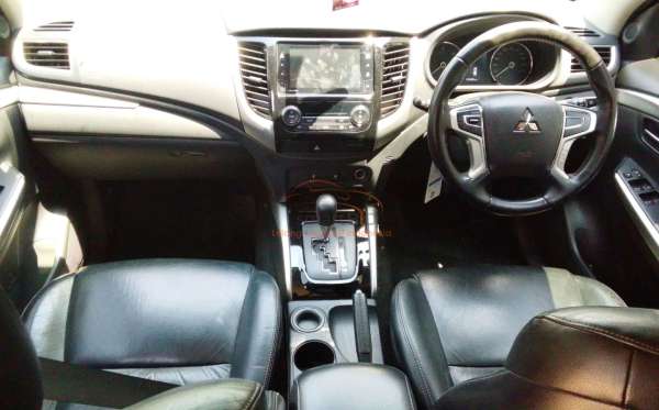 MITSUBISHI PAJERO SPORT 2.5L EXCEED (4X2)