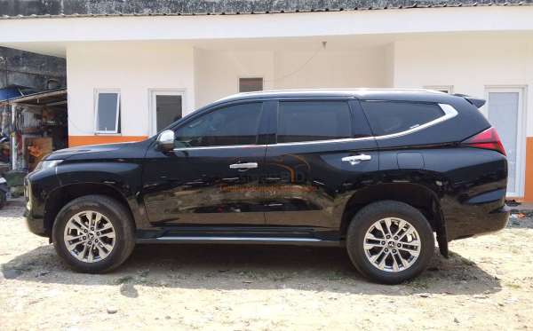 MITSUBISHI PAJERO SPORT 2.5L EXCEED (4X2)