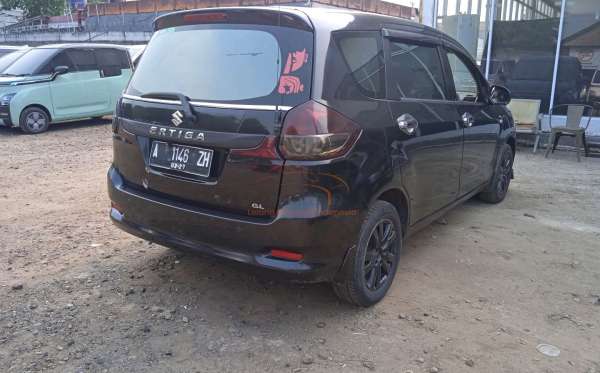 SUZUKI ERTIGA