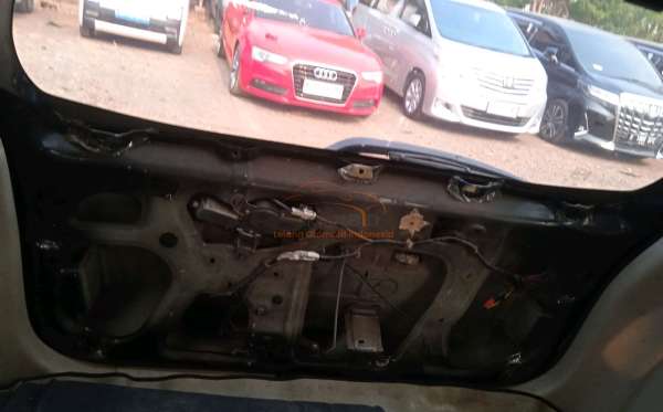 SUZUKI ERTIGA