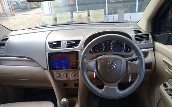 SUZUKI ERTIGA