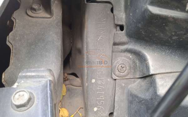 SUZUKI ERTIGA