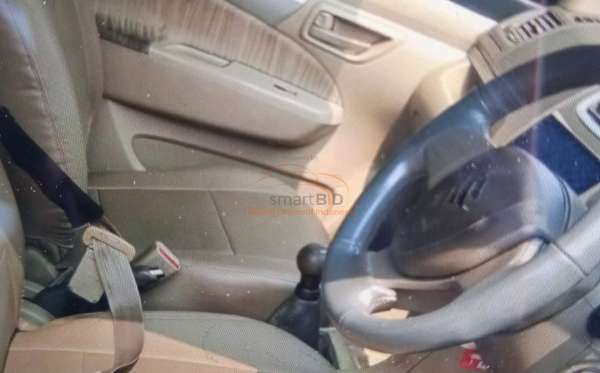 SUZUKI ERTIGA