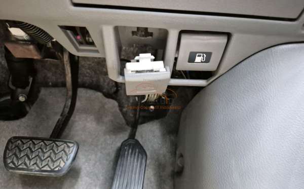 TOYOTA  ALPHARD  2.4 2WD