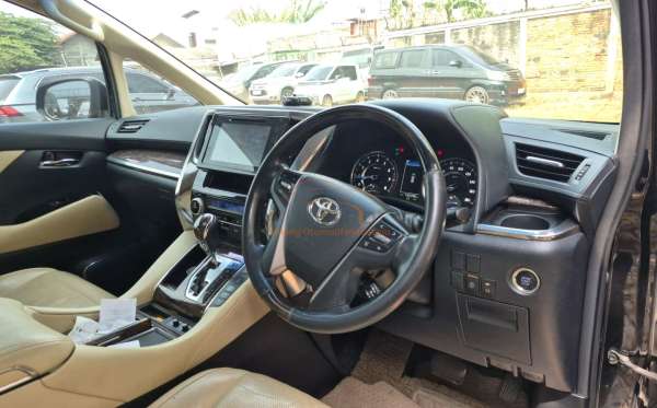 TOYOTA ALPHARD 2.5 G