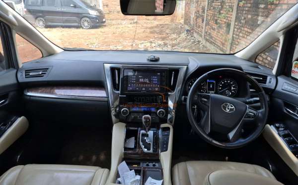 TOYOTA ALPHARD 2.5 G